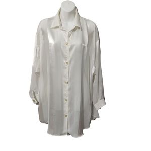 Sand Dollars Oversized buttoned white collar shirt size medium